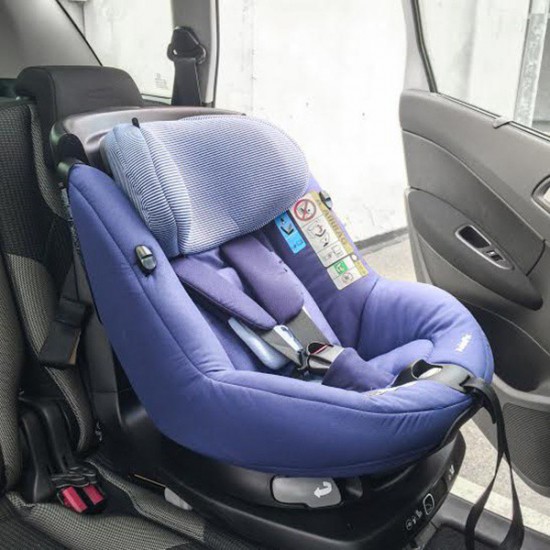 Автокресло Maxi-Cosi AxissFixустановка по ходу